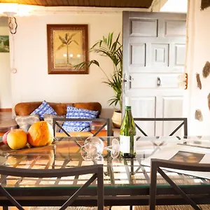 https://villa-chlo-i.in-canary-islands.com
